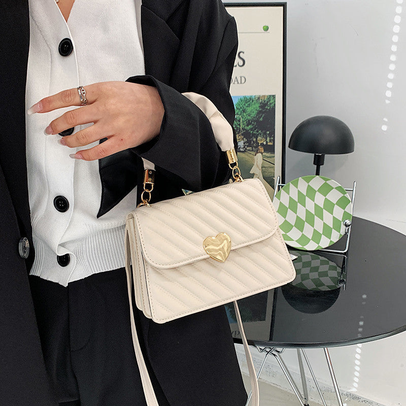 Women Handbags Fashion Chain Shoulder Bags With Love Metal Design - My Store