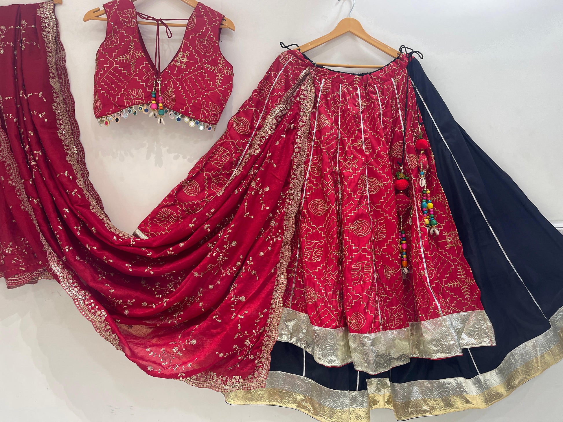 ISHQ VOL - 1 - Simple & Sober Embroidered Vintage Chaniya Choli - My Store