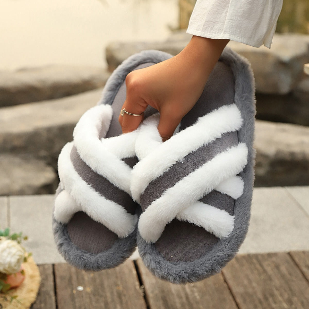 Fluffy Slippers Cross Strap Stitching Warm Casual Platform Slippers - My Store