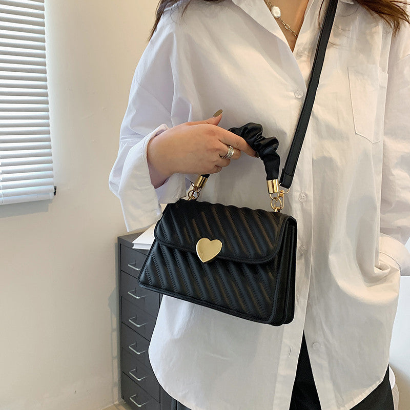 Women Handbags Fashion Chain Shoulder Bags With Love Metal Design - My Store