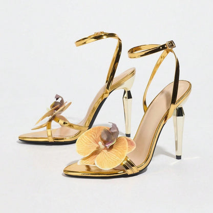 Women's Three-dimensional Floral Decorative Round Toe Stiletto Heel Sandals - My Store