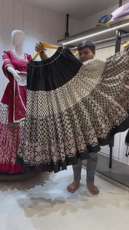 MADHURI - Jaam cotton and Camric cotton Chaniya choli